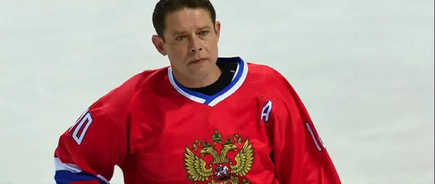 павел буре хоккеист в молодости