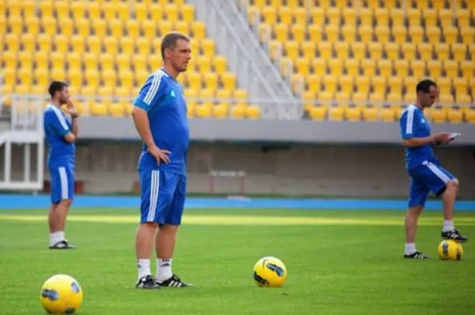 виктор гончаренко на поле
