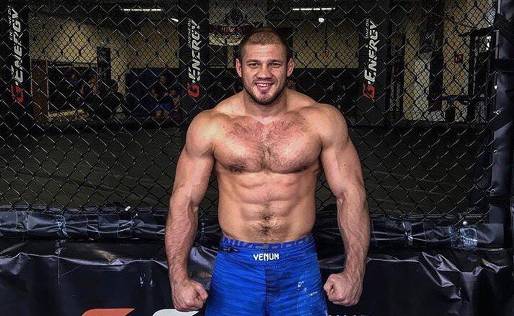 Бой Иван Штырков — Дэвин Кларк. UFC. Санкт-Петербург 1-min
